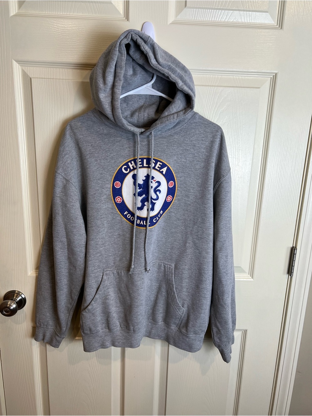 Chelsea FC football club Gray Pullover Hoodie - Men's Large
